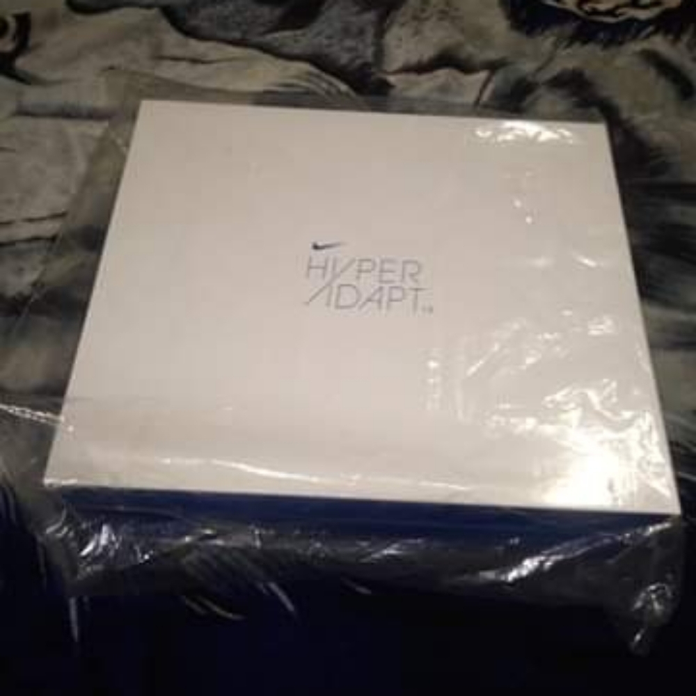 Nike hyper Adapts - Picture 6 of 10